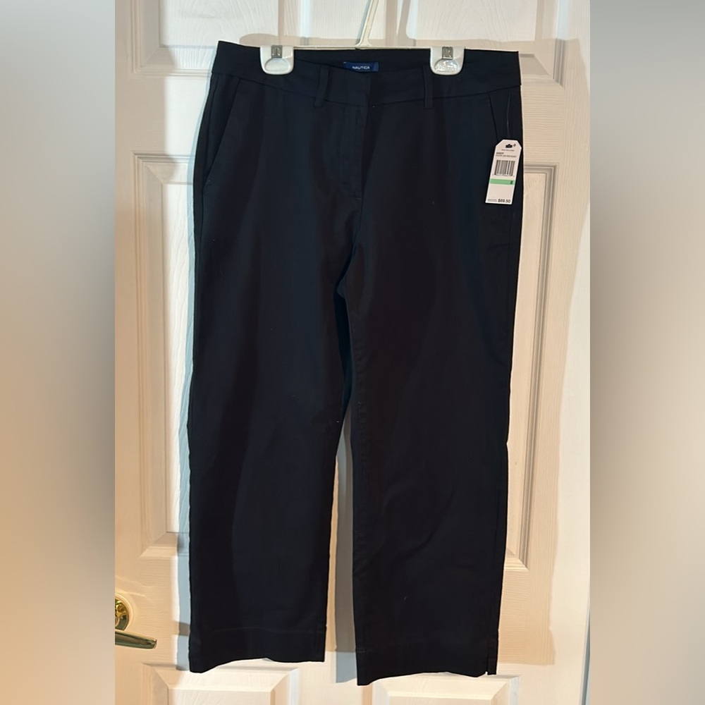 NWT ladies black cropped pants size 8 by Nautica